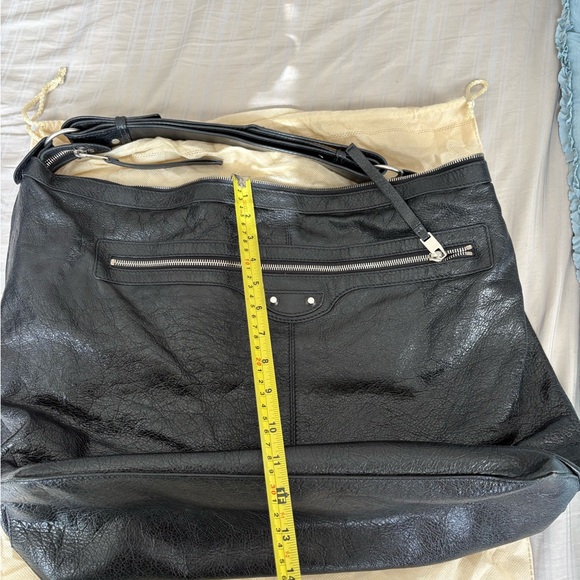 Balenciaga Big Black Leather Interior Zip Tote - Picture 11 of 14